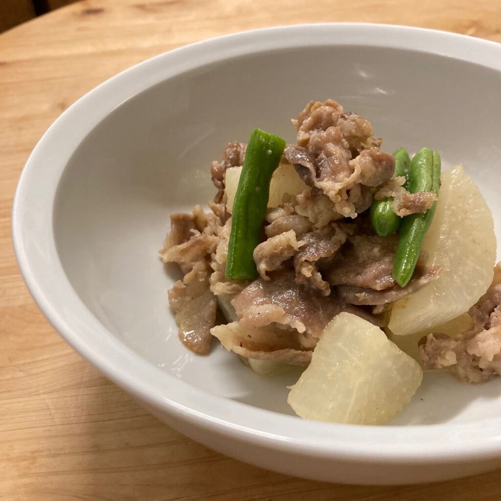 完成した大根と豚肉の塩麹煮