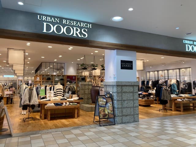 URBAN RESEARCH DOORSの外観