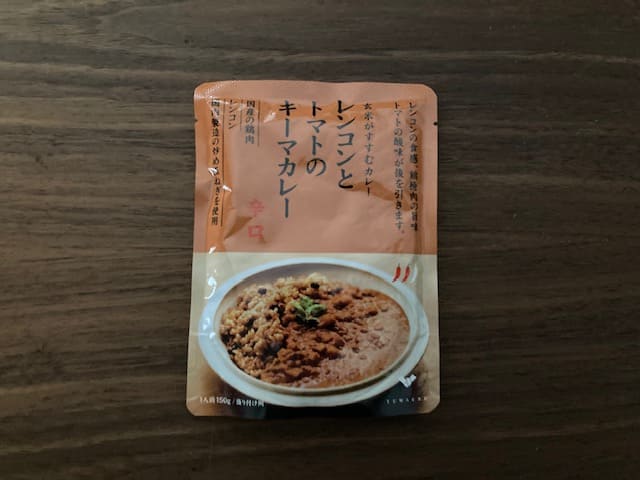 レンコンとトマトのキーマカレーのパッケージ