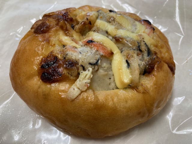 くわいとひじきのサラダパン