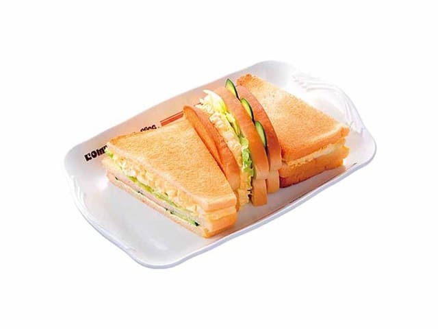 コメダ珈琲のトーストミックスサンド