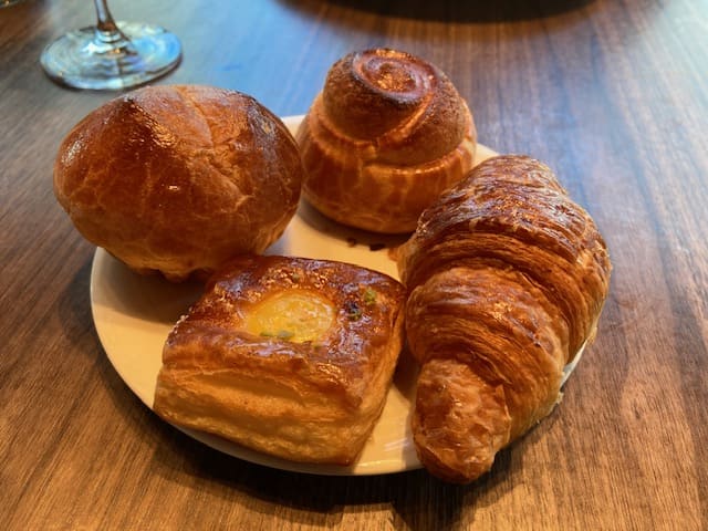 おかわりのパン