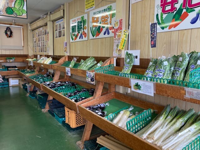 三郷市とれたて野菜直売所の店内