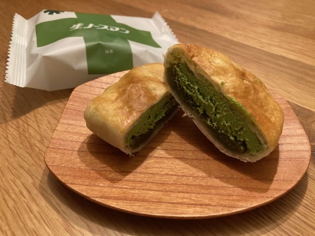 半分にカットした状態の生ノースマン抹茶